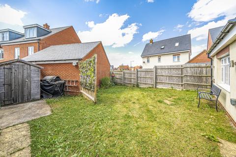 49 Bobbins Way, Buckingham, MK18 7SA