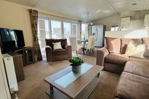 2 bedroom lodge for sale, Winchelsea Sands Holiday Park