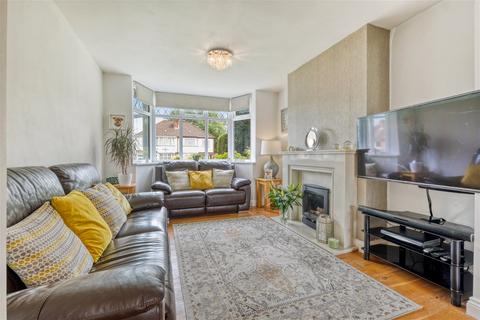 5 Chepstow Grove, Rednal, Birmingham, B45 8EG