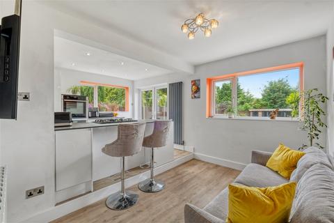 5 Chepstow Grove, Rednal, Birmingham, B45 8EG