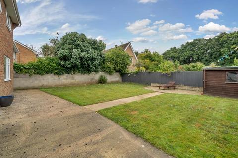 18 Eastmere, Swindon, SN3 6JY