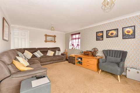 2 bedroom chalet for sale, Pleasance Road North, Lydd-On-Sea, Romney Marsh, Kent