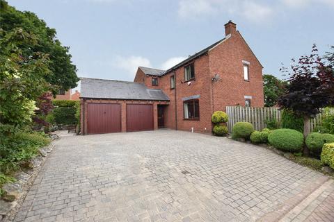 4 bedroom detached house for sale, Village Gardens, Leeds, West Yorkshire