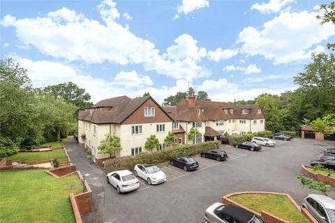 1 bedroom apartment to rent, Heath House Road, Woking GU22