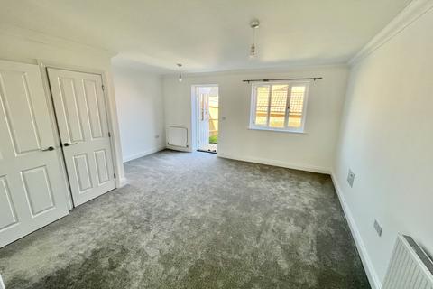 3 bedroom house to rent, Onehouse Way, Stowmarket IP14