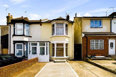 3 bedroom semi-detached house for sale, Nelson Road, Gillingham, Kent, ME7