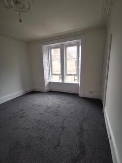 1 bedroom flat to rent, Clepington Road, Coldside, Dundee, DD3