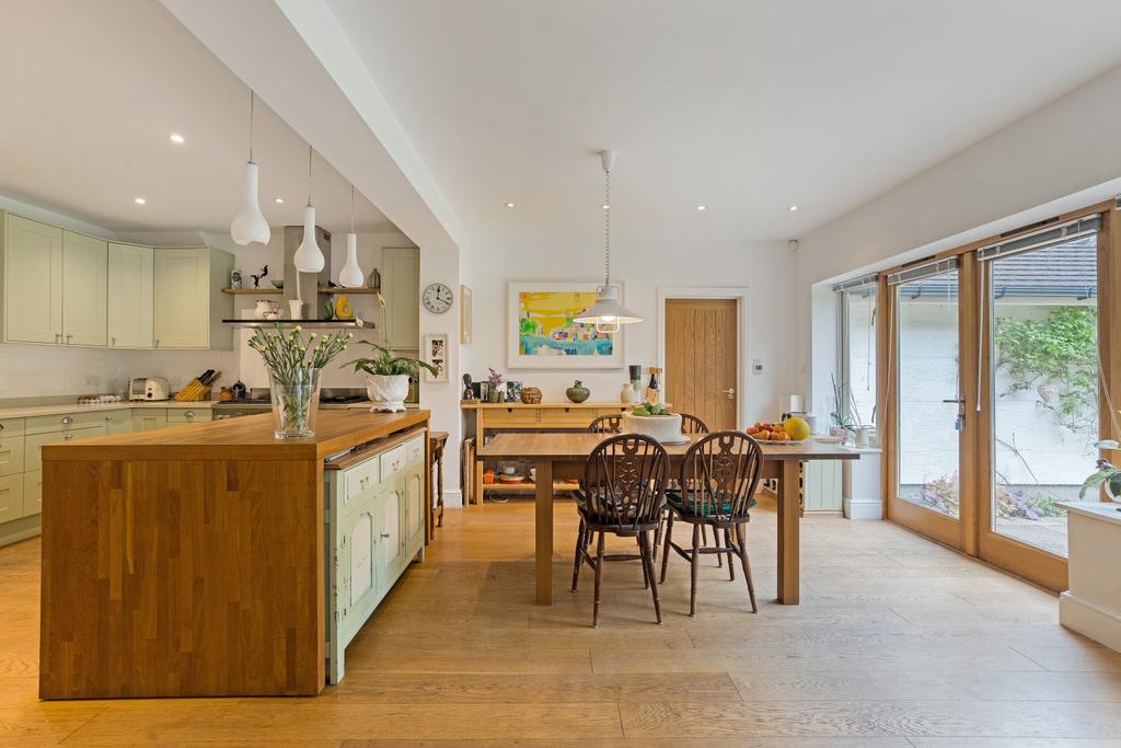 Breakfast Room