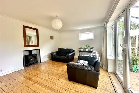 26 Belmore Road, Lymington, SO41 3NT