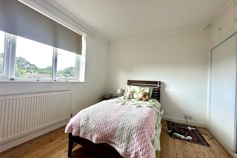 26 Belmore Road, Lymington, SO41 3NT