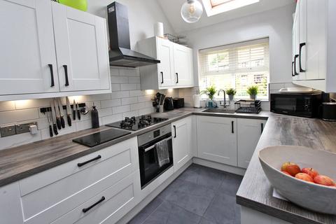 4 bedroom semi-detached house for sale, Yerville Gardens, Hordle, Lymington, Hampshire, SO41