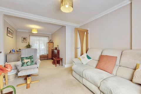 3 bedroom semi-detached house for sale, Balmoral Drive, Hayes UB4