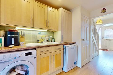 315 Balmoral Drive, Hayes, UB4 8DJ