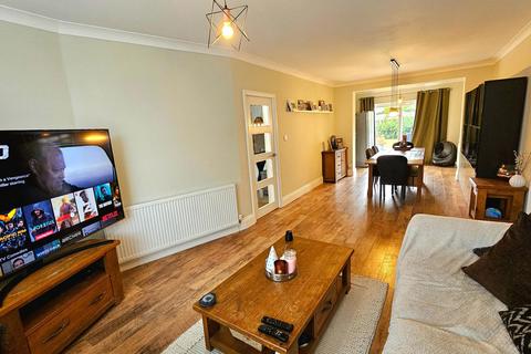 40 Eakring Road, Mansfield, NG18 3AH