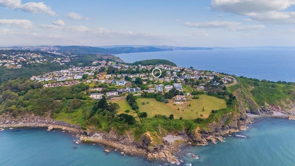 Thatcher Avenue, Torquay, Devon, TQ1 5 bed detached house for sale £