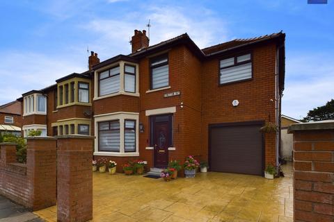 3 bedroom end of terrace house for sale, Stretton Avenue, Blackpool, FY4