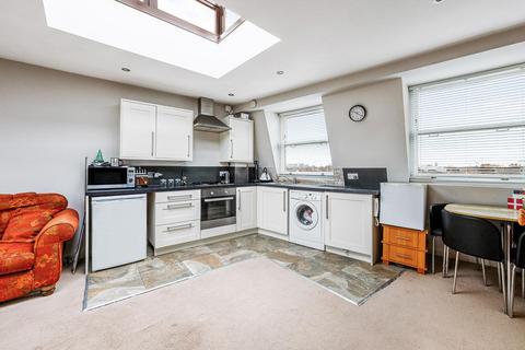 1 bedroom apartment for sale, Uxbridge Road , London, W12