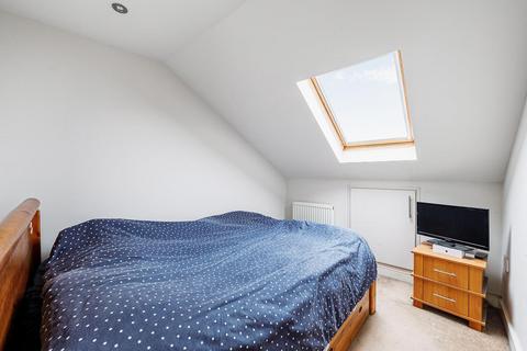 1 bedroom apartment for sale, Uxbridge Road , London, W12