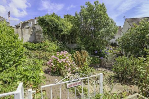 2 bedroom detached bungalow for sale, Brendon Avenue, Hillside