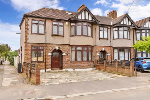 7 bedroom end of terrace house for sale, Priestley Gardens, Chadwell Heath, Essex