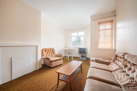 2 bedroom flat for sale, Falloden Way, London NW11