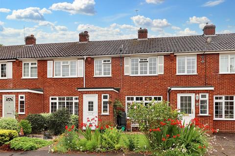 3 bedroom terraced house for sale, Triggs Close, Surrey GU22