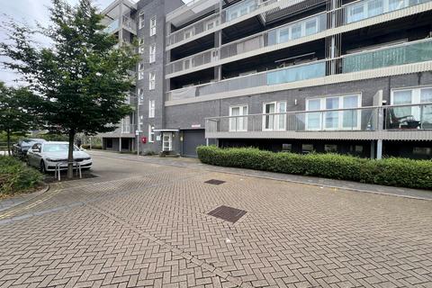 1 bedroom flat for sale, Harlequin Close, Barking IG11