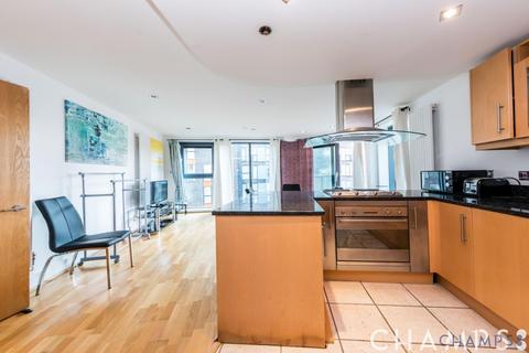 2 bedroom flat to rent, Millharbour, London, London, E14