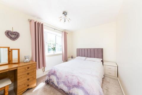 8 Clarendon Close, Abingdon, OX14 3XH