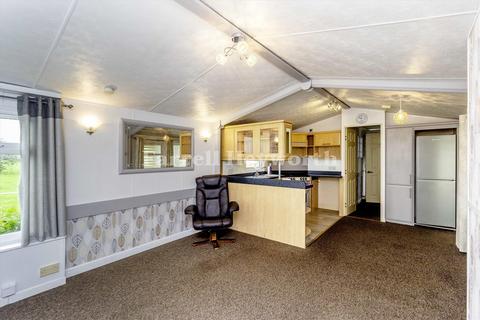 2 bedroom bungalow for sale, The Pastures Oxcliffe Road, Morecambe LA3