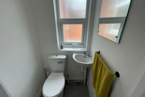 4 bedroom terraced house to rent, Woodbridge Road, Ipswich IP4