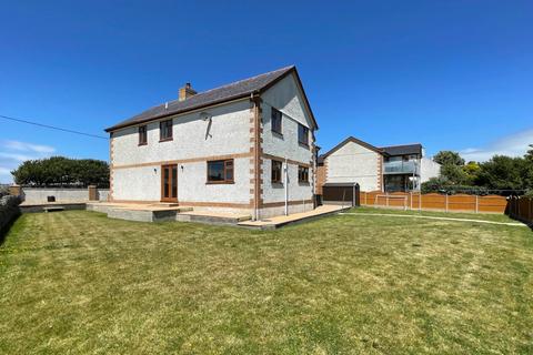 4 bedroom detached house for sale, Valley, Holyhead, Isle of Anglesey, LL65