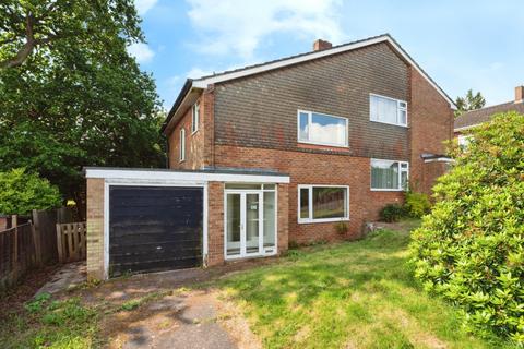 3 bedroom semi-detached house for sale, 1 Oakwood Rise, Tunbridge Wells