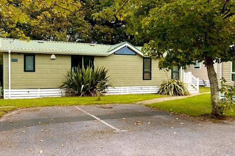 2 bedroom park home for sale, Shorefield Country Park, Downton, Hampshire, SO41