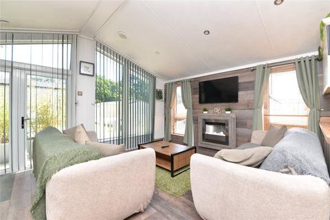 2 bedroom park home for sale, Shorefield Country Park, Downton, Hampshire, SO41