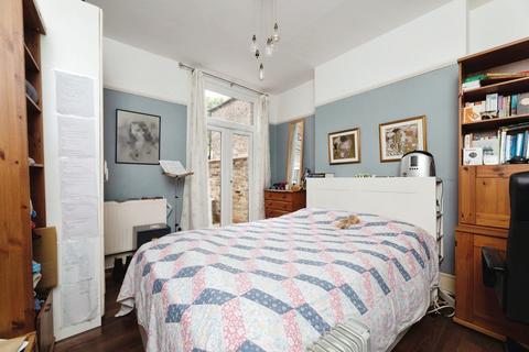 5 Woodriffe Road, London, E11 1AH