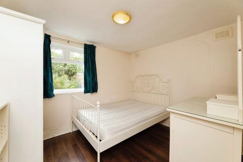 5 Woodriffe Road, London, E11 1AH