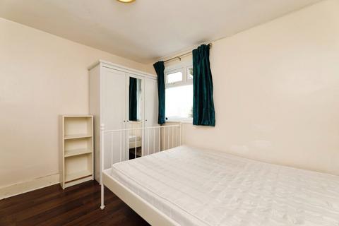 5 Woodriffe Road, London, E11 1AH