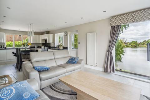 4 bedroom detached house for sale, Ray Mill Road East, Maidenhead