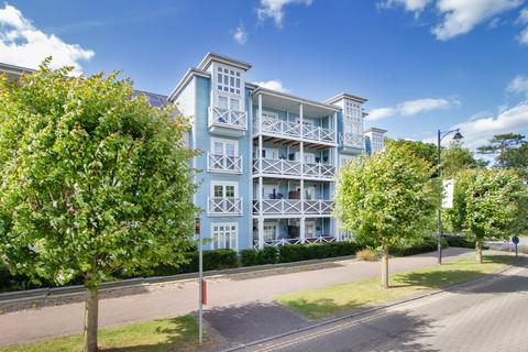 2 bedroom penthouse for sale, Lambe Close, Snodland, Kent, ME6