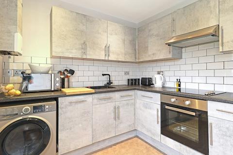 12 Bansons Way, Ongar, CM5 9AS