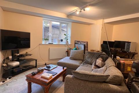 1 bedroom flat to rent, The Grosvenor, CB8
