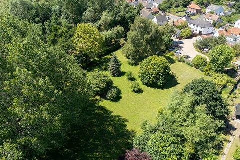 3 bedroom detached house for sale, The Street, Brockdish