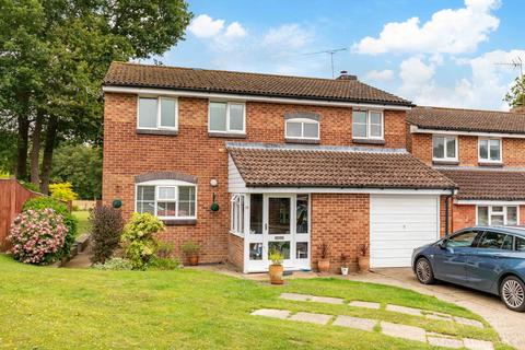 4 bedroom detached house for sale, The Martins, Crawley RH10