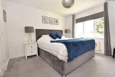 2 Boothroyd Drive, Leeds, LS6 2SA