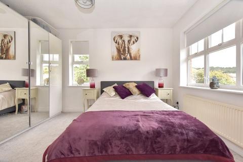 2 Boothroyd Drive, Leeds, LS6 2SA