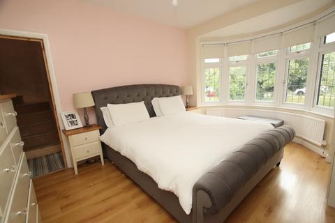 18 Spur Road, Orpington, BR6 0QL