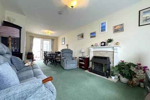 3 bedroom terraced house for sale, Abbots Drive, East The Water