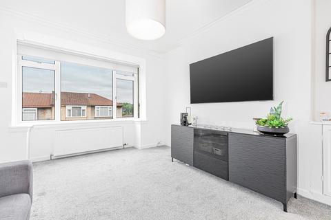 38 Randolph Drive, Clarkston, Glasgow, G76 8AW