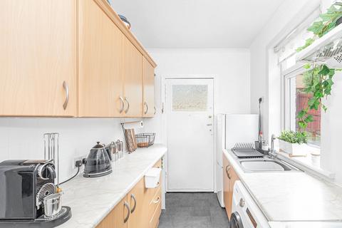 38 Randolph Drive, Clarkston, Glasgow, G76 8AW